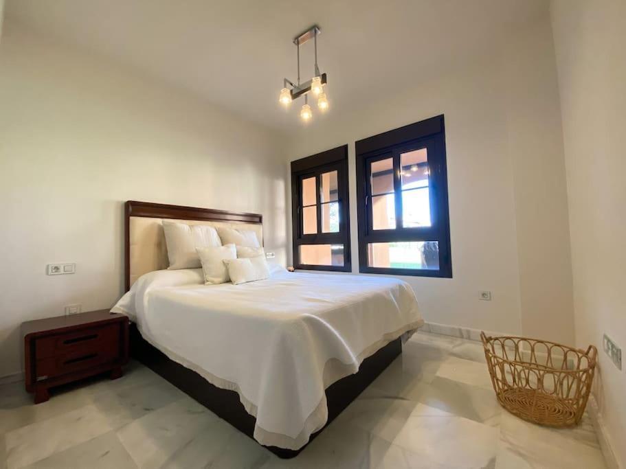 Costal Bliss Apartment Estepona Exterior photo